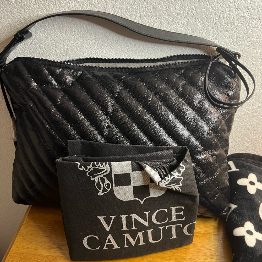 Vince camuto black leather shoulder bag